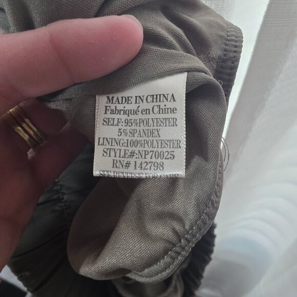 New In Woman's Olive Green Running Shorts with Bikini Lining Sz Large NWOT - Picture 4 of 8